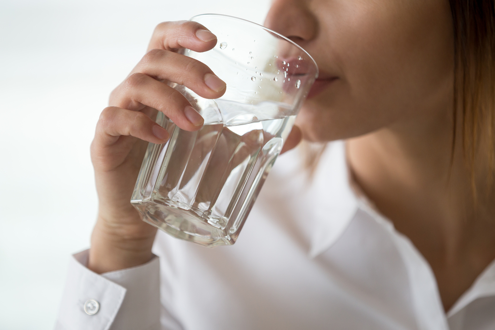L'importanza dell'acqua per una corretta digestione - Bere acqua per una corretta Idratazione. Iconsigli del Prof. Zanasi dell'Osservatorio Sanpellegrino