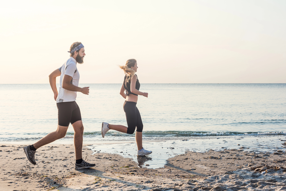 Allenarsi in vacanza: mantenere la forma senza rinunciare al divertimento