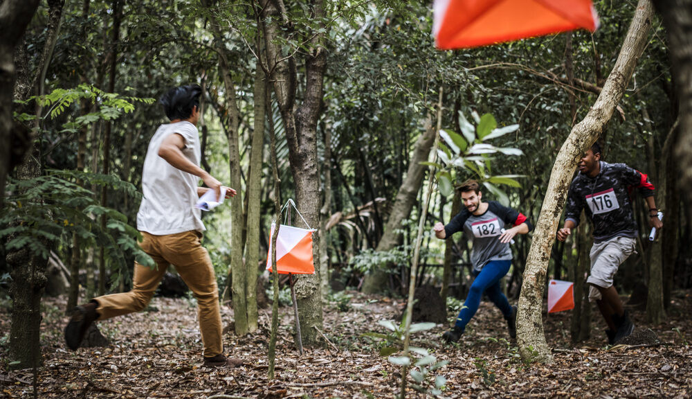 Orienteering: la disciplina sportiva che unisce la corsa e l'abilità di orientamento