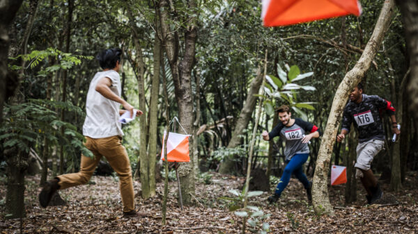 Orienteering: la disciplina sportiva che unisce la corsa e l'abilità di orientamento