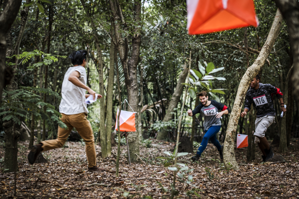 Orienteering: la disciplina sportiva che unisce la corsa e l'abilità di orientamento