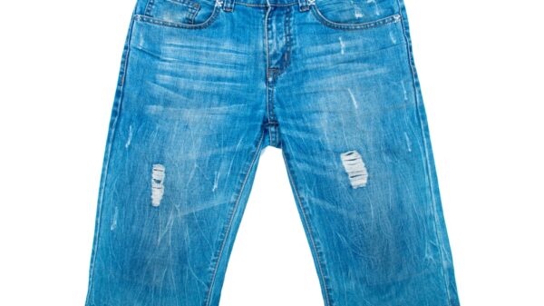 Jorts: il trend del denim per un'estate che non vuole finire