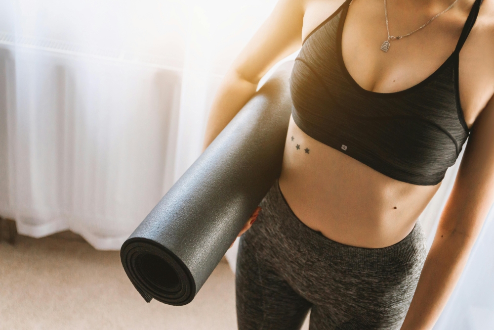 Yoga Sculpt: la fusione perfetta tra forza, cardio e connessione mentale